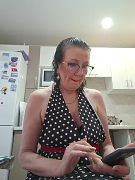 LaliaMia online show from 02/22/26, 04:35