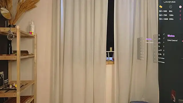 Snapshot of twistedlatte chatting on 04/06/26, 06:25 twistedlatte online show from 04/06/26, 06:25