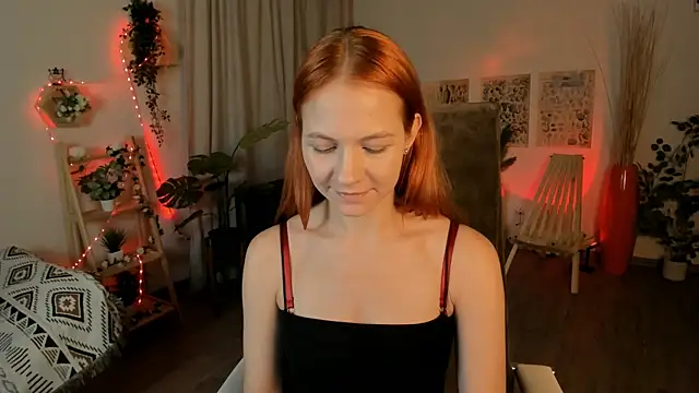 Snapshot of LisaAris chatting on 07/08/26, 07:07 LisaAris online show from 07/08/26, 07:07
