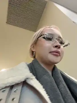 pink medi1 online show from 04/12/26, 10:31