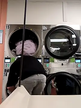 Snapshot of SemoLeo22 chatting on 04/24/26, 06:16 SemoLeo22 online show from 04/24/26, 06:16