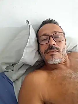 Snapshot of paizao1977brazil chatting on 04/06/26, 03:35 paizao1977brazil online show from 04/06/26, 03:35