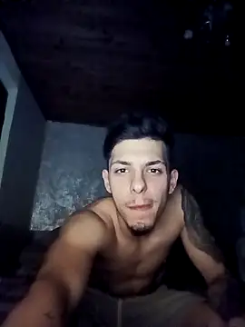 Snapshot of robertmrn112 chatting on 04/24/26, 09:06 robertmrn112 online show from 04/24/26, 09:06