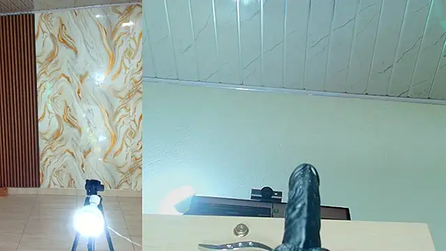 Snapshot of peachy__baby chatting on 06/13/26, 11:08 peachy baby online show from 06/13/26, 11:08