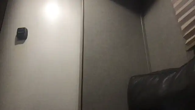 Snapshot of GypsiiCornel chatting on 04/15/26, 08:54 GypsiiCornel online show from 04/15/26, 08:54