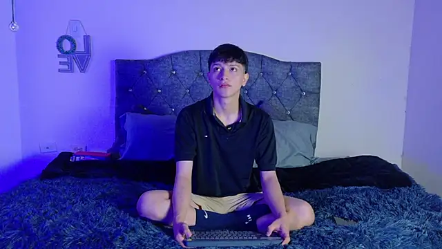 SaNti ll online show from 05/20/26, 12:33