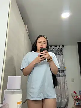 Snapshot of roomsex_ chatting on 04/12/26, 11:21 roomsex online show from 04/12/26, 11:21