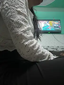 Snapshot of Taniya010 chatting on 04/06/26, 07:42 Taniya010 online show from 04/06/26, 07:42