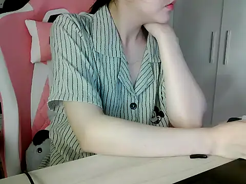 lucienguyen online show from 05/09/26, 07:30
