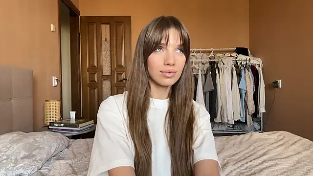 Snapshot of ArtieThoman chatting on 04/08/26, 09:31 ArtieThoman online show from 04/08/26, 09:31