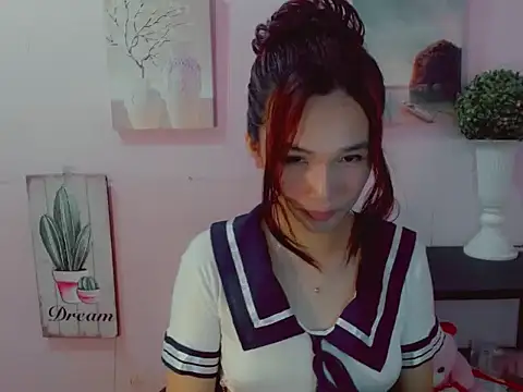 Snapshot of Mystic_haraxx chatting on 06/25/26, 06:23 Mystic haraxx online show from 06/25/26, 06:23