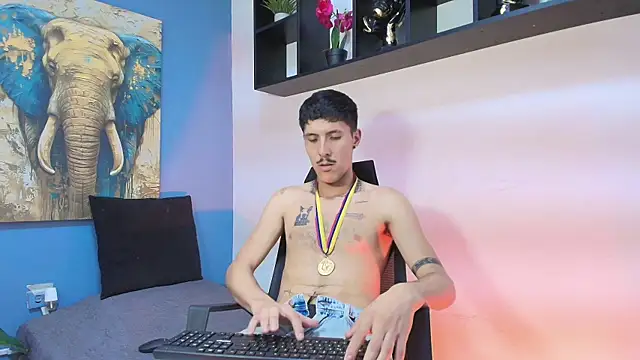ALEXXXTREM69 online show from 05/15/26, 12:28