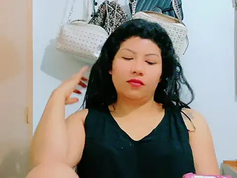 MojaditPussy online show from 05/13/26, 06:00