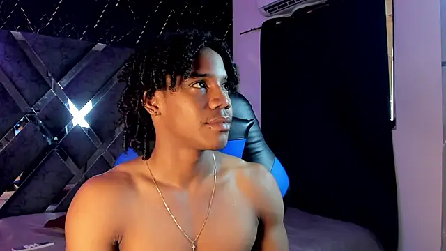 Snapshot of axel_silva4 chatting on 04/30/26, 08:57 axel silva4 online show from 04/30/26, 08:57