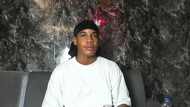 Snapshot of axel_silva4 chatting on 05/12/26, 07:55 axel silva4 online show from 05/12/26, 07:55