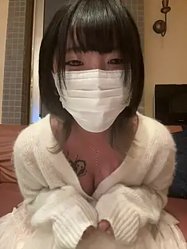 Snapshot of o_Yuki_o chatting on 05/10/26, 12:32 o Yuki o online show from 05/10/26, 12:32