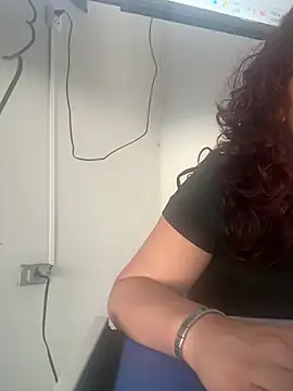 Snapshot of DirtyMerida chatting on 04/14/26, 08:59 DirtyMerida online show from 04/14/26, 08:59