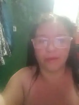 Snapshot of Pato-Andrea26 chatting on 05/20/26, 01:50 Pato-Andrea26 online show from 05/20/26, 01:50
