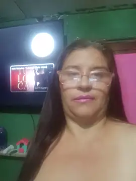 Snapshot of Pato-Andrea26 chatting on 06/18/26, 03:49 Pato-Andrea26 online show from 06/18/26, 03:49