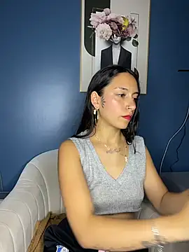 DulceLatinaxo online show from 04/08/26, 08:20