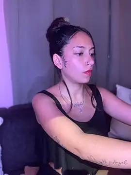 DulceLatinaxo online show from 05/21/26, 09:33