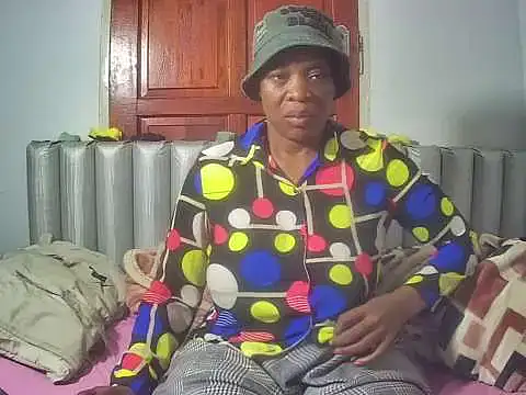 JoyceQueen7 online show from 04/06/26, 09:05