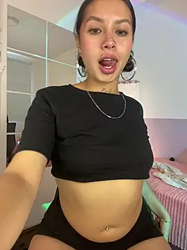 Dreanaa online show from 06/16/26, 08:44