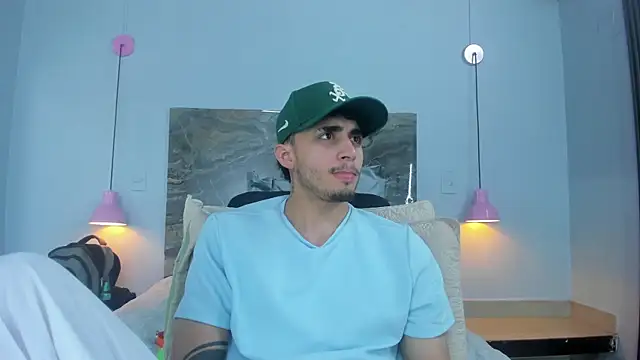 Snapshot of James-06 chatting on 05/18/26, 11:27 James-06 online show from 05/18/26, 11:27