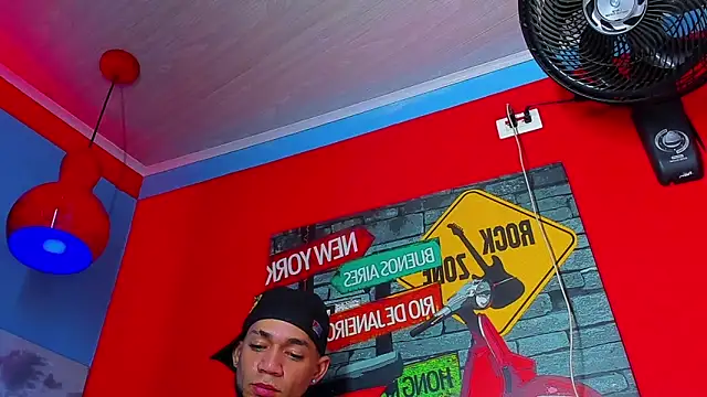 Daniel huge22 online show from 05/09/26, 01:55