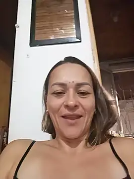 Snapshot of lia_damasco chatting on 06/24/26, 04:55 lia damasco online show from 06/24/26, 04:55