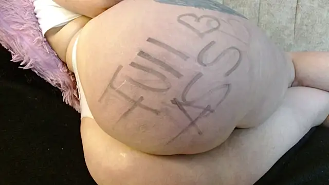 Snapshot of Melanie_Slut_nasty chatting on 05/08/26, 10:09 Melanie Slut nasty online show from 05/08/26, 10:09