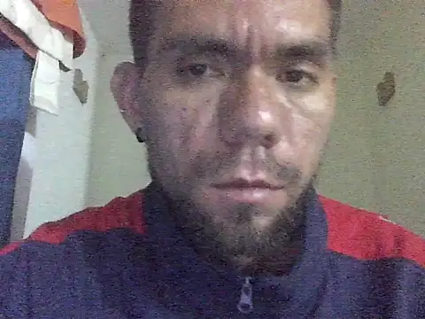 Snapshot of thomas2wood chatting on 05/17/26, 11:56 thomas2wood online show from 05/17/26, 11:56