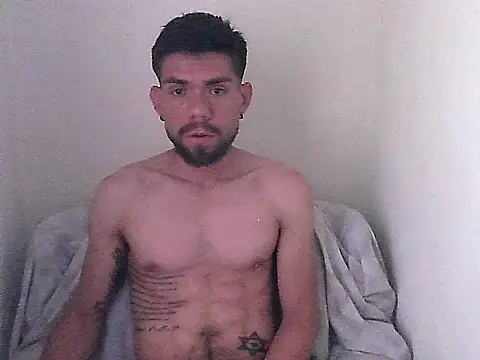 Snapshot of thomas2wood chatting on 07/09/26, 09:41 thomas2wood online show from 07/09/26, 09:41