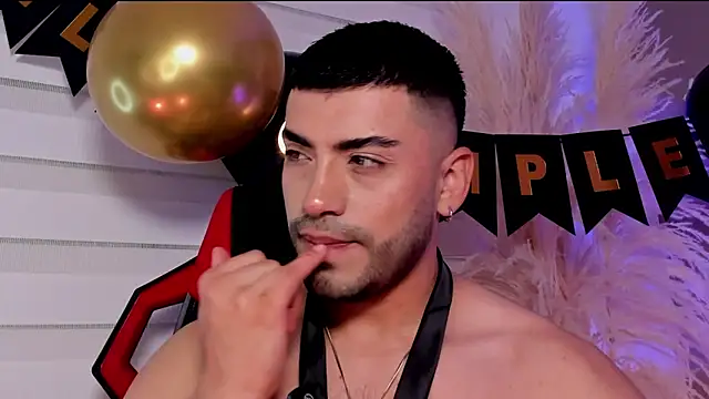 Alexander Diazz online show from 05/11/26, 04:04