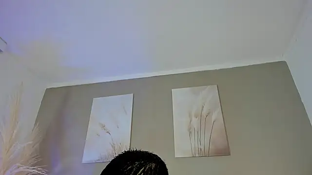 Snapshot of Alexander_Diazz chatting on 06/19/26, 02:10 Alexander Diazz online show from 06/19/26, 02:10