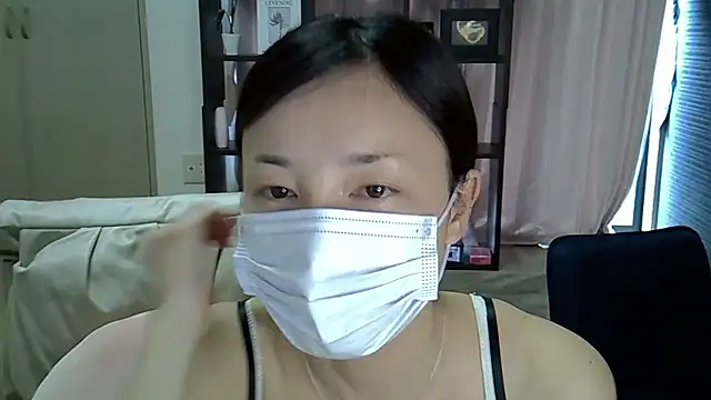 Snapshot of azusa0808 chatting on 04/20/26, 02:47 azusa0808 online show from 04/20/26, 02:47