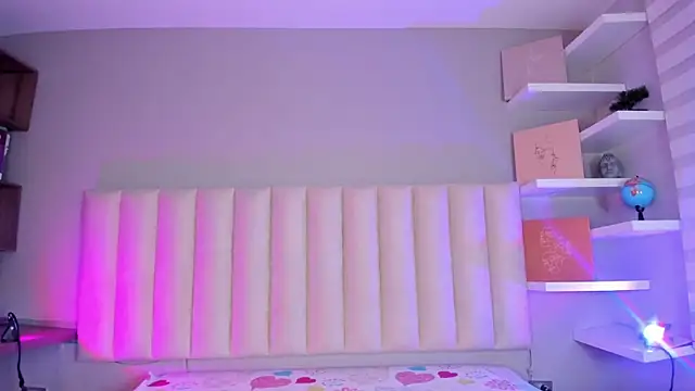 Snapshot of Cherry_bom1 chatting on 04/07/26, 04:13 Cherry bom1 online show from 04/07/26, 04:13