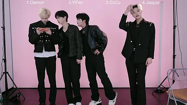 Snapshot of XL-CandyShop chatting on 04/07/26, 06:58 XL-CandyShop online show from 04/07/26, 06:58