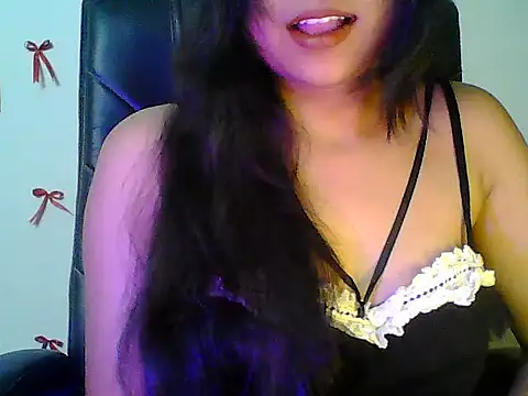 Snapshot of Saxy_Mony002 chatting on 05/22/26, 05:07 Saxy Mony002 online show from 05/22/26, 05:07