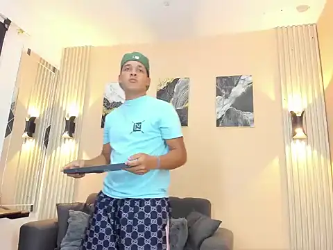 Snapshot of davisito_26 chatting on 04/07/26, 09:48 davisito 26 online show from 04/07/26, 09:48