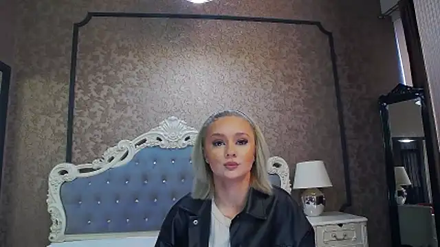 Snapshot of Ivy_Quin chatting on 05/21/26, 04:08 Ivy Quin online show from 05/21/26, 04:08