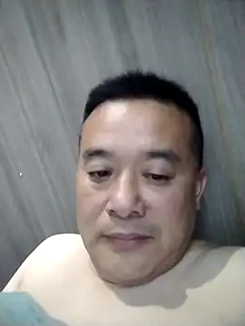 Snapshot of LL-2026xxx chatting on 04/23/26, 03:03 LL-2026xxx online show from 04/23/26, 03:03