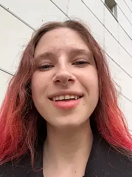 michelle lovique online show from 05/04/26, 08:54