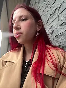 Snapshot of michelle_lovique chatting on 06/18/26, 08:25 michelle lovique online show from 06/18/26, 08:25