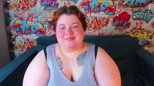 Snapshot of Sew_Sunny chatting on 04/08/26, 02:22 Sew Sunny online show from 04/08/26, 02:22