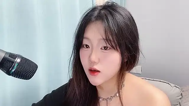 Snapshot of Lilababy00 chatting on 04/14/26, 05:46 Lilababy00 online show from 04/14/26, 05:46