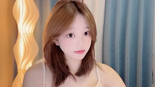 Snapshot of Lilababy00 chatting on 06/15/26, 10:17 Lilababy00 online show from 06/15/26, 10:17