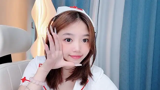Snapshot of Lilababy00 chatting on 06/29/26, 10:37 Lilababy00 online show from 06/29/26, 10:37