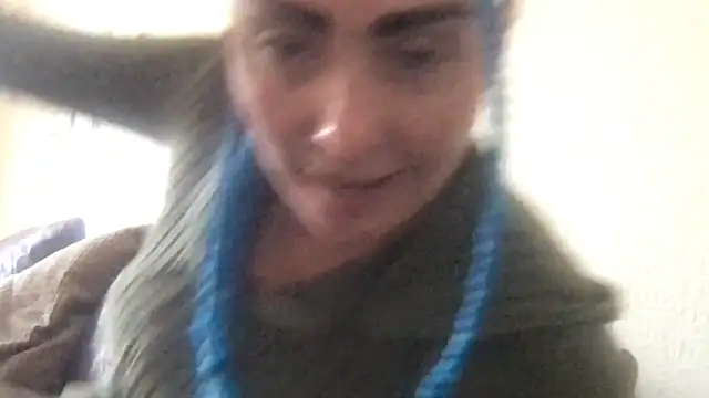 Bella-blue online show from 05/06/26, 12:54