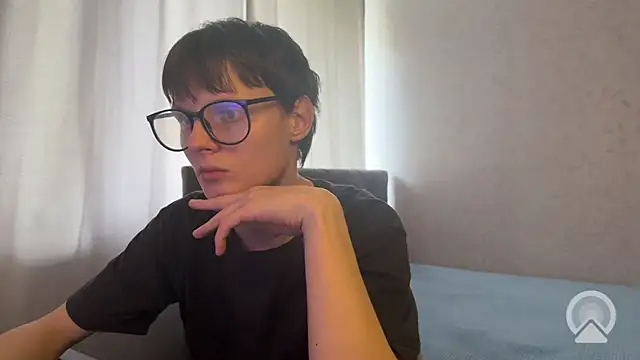 Snapshot of dalvos chatting on 04/30/26, 01:17 dalvos online show from 04/30/26, 01:17